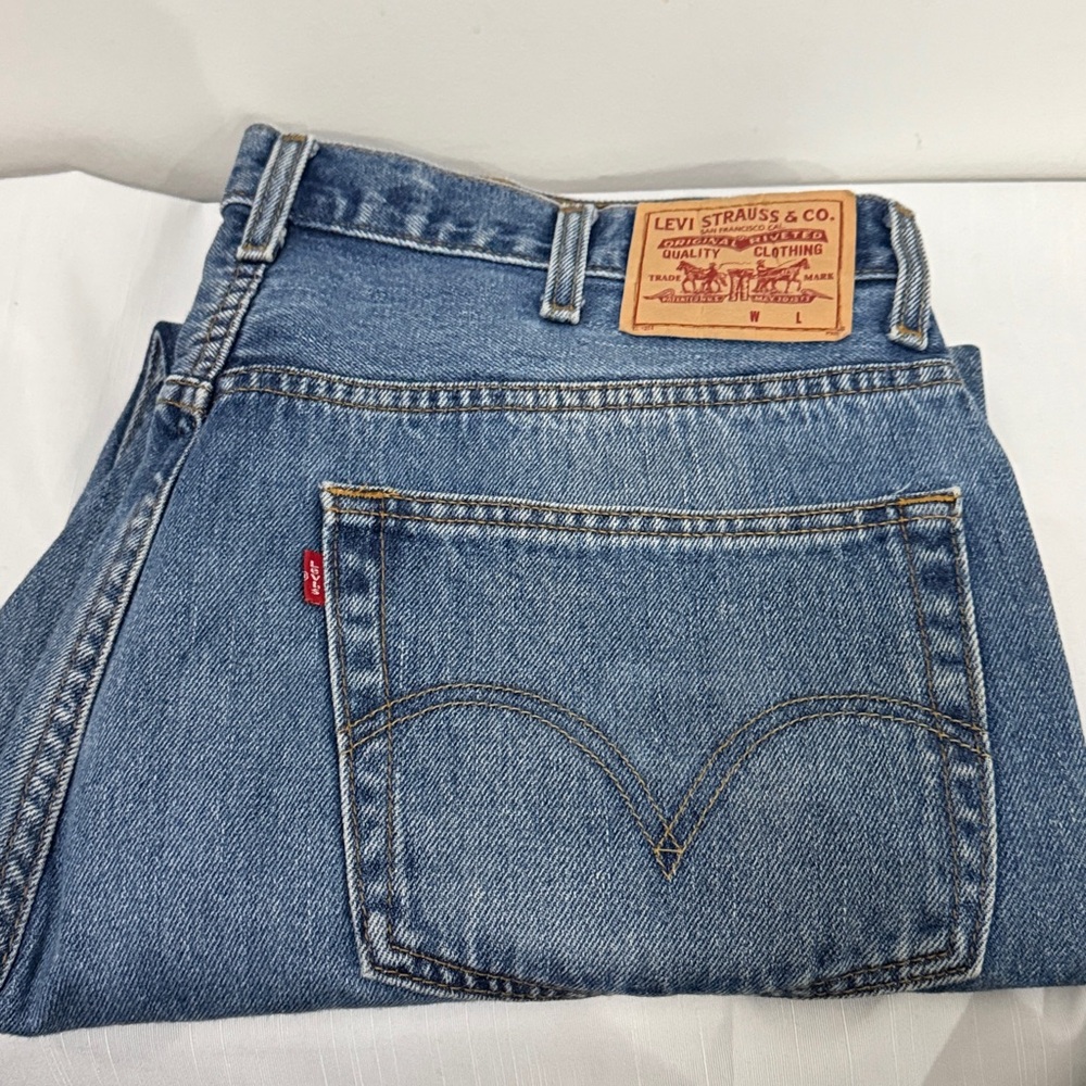 Levi's Classic Blue Men's Straight Jeans